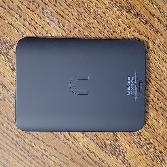 Nook GlowLight 3 Barnes and Noble - Picture 2 of 8